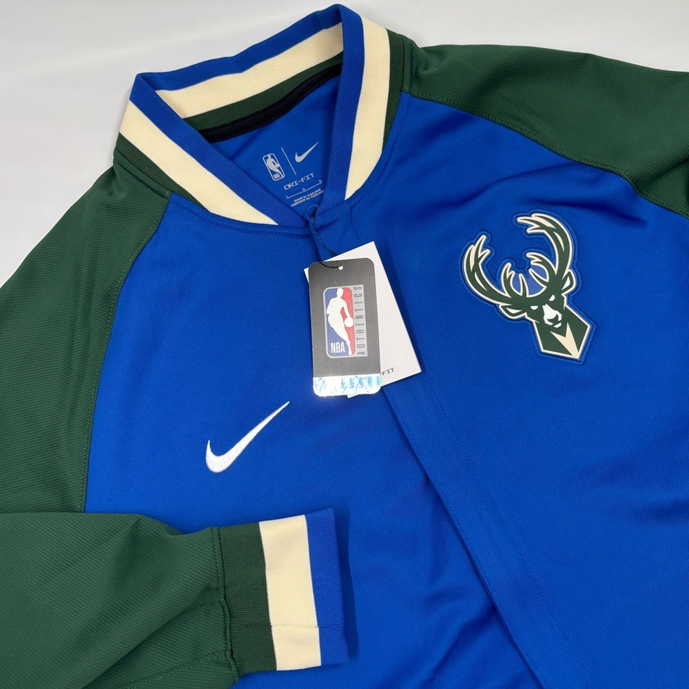 NWT Nike NBA Dri-Fit Men's L Bucks Blue Long Sleeve Varsity Full Zip Jacket